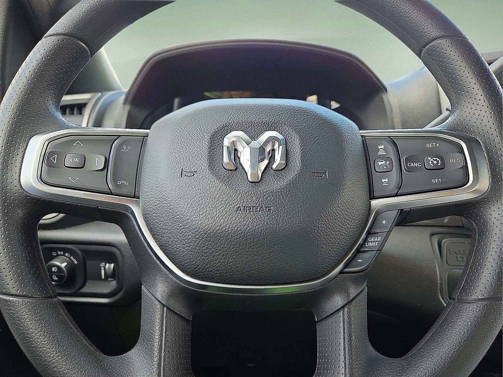 2026 RAM Ram 2500 RAM 2500 WARLOCK CREW CAB 4X4 6'4' BOX