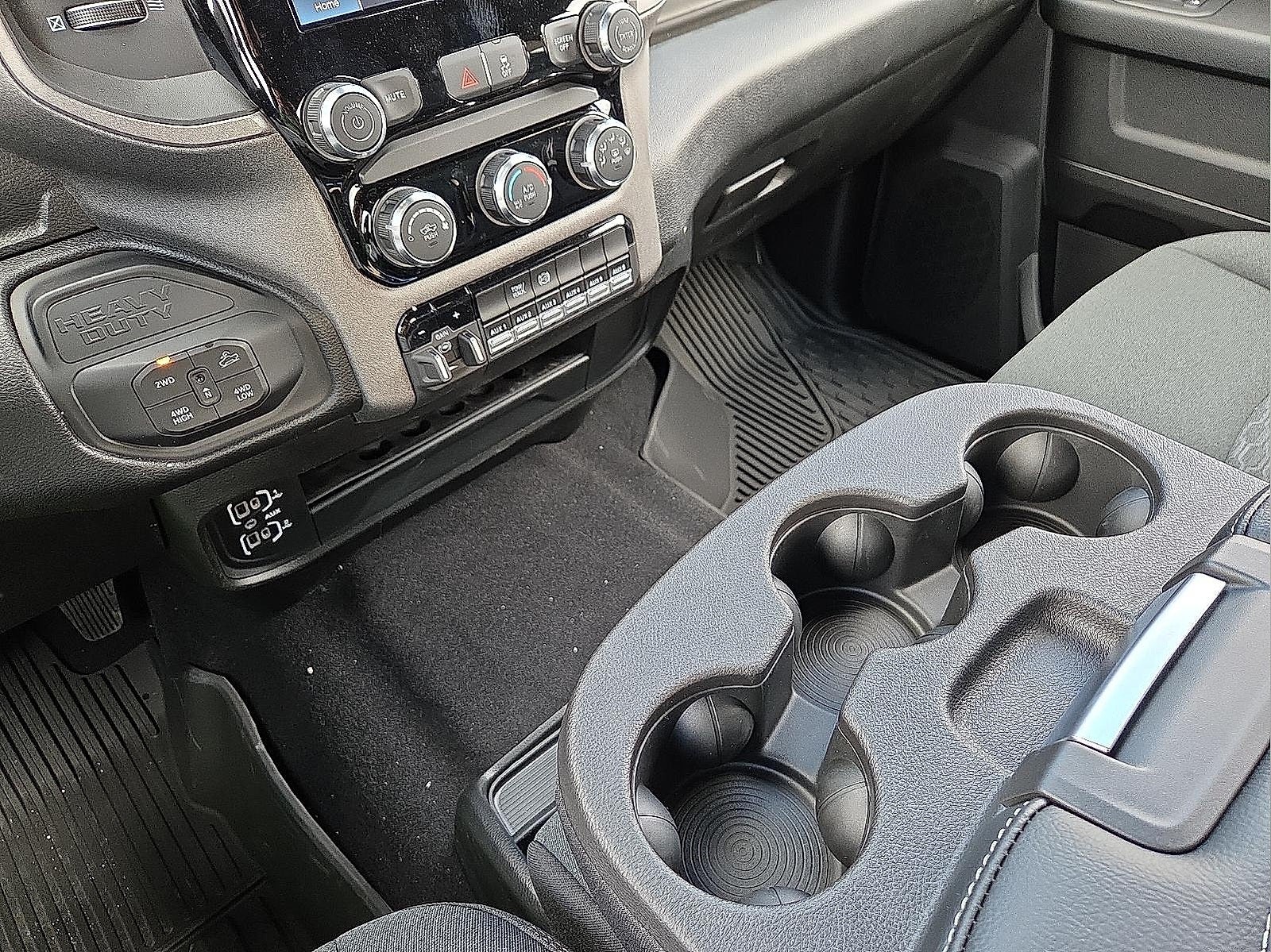 2026 RAM Ram 2500 RAM 2500 WARLOCK CREW CAB 4X4 6'4' BOX