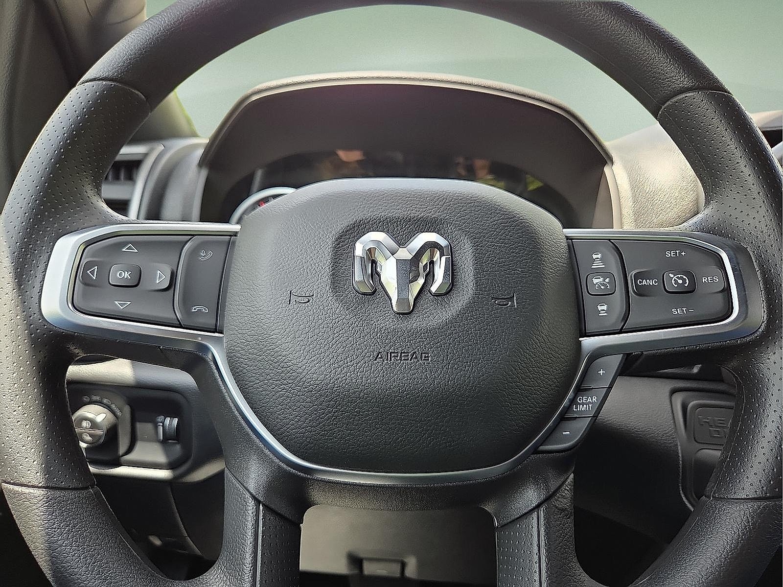 2025 RAM Ram 2500 RAM 2500 TRADESMAN CREW CAB 4X4 6'4' BOX