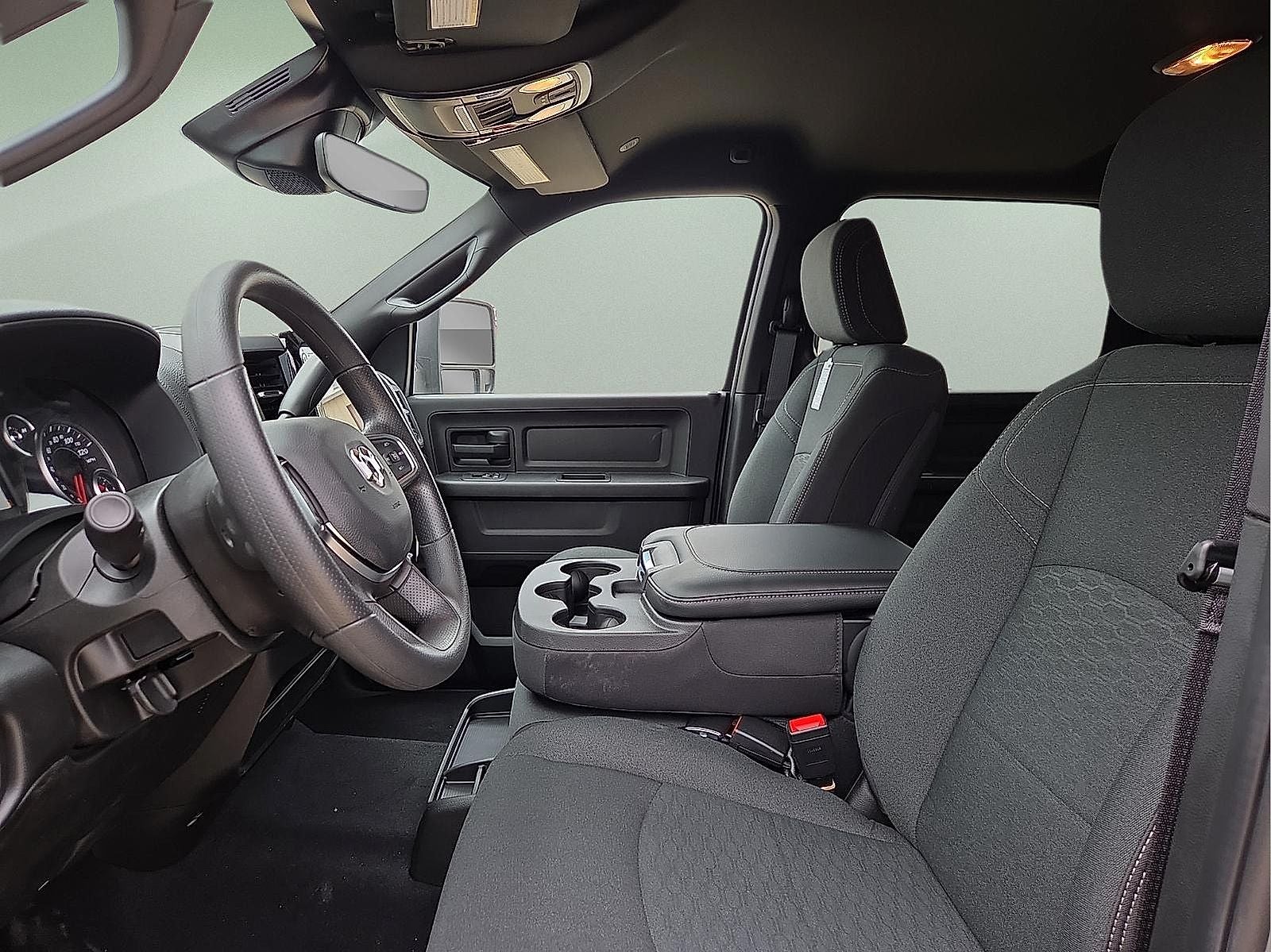 2026 RAM Ram 2500 RAM 2500 BLACK EXPRESS CREW CAB 4X4 6'4' BOX