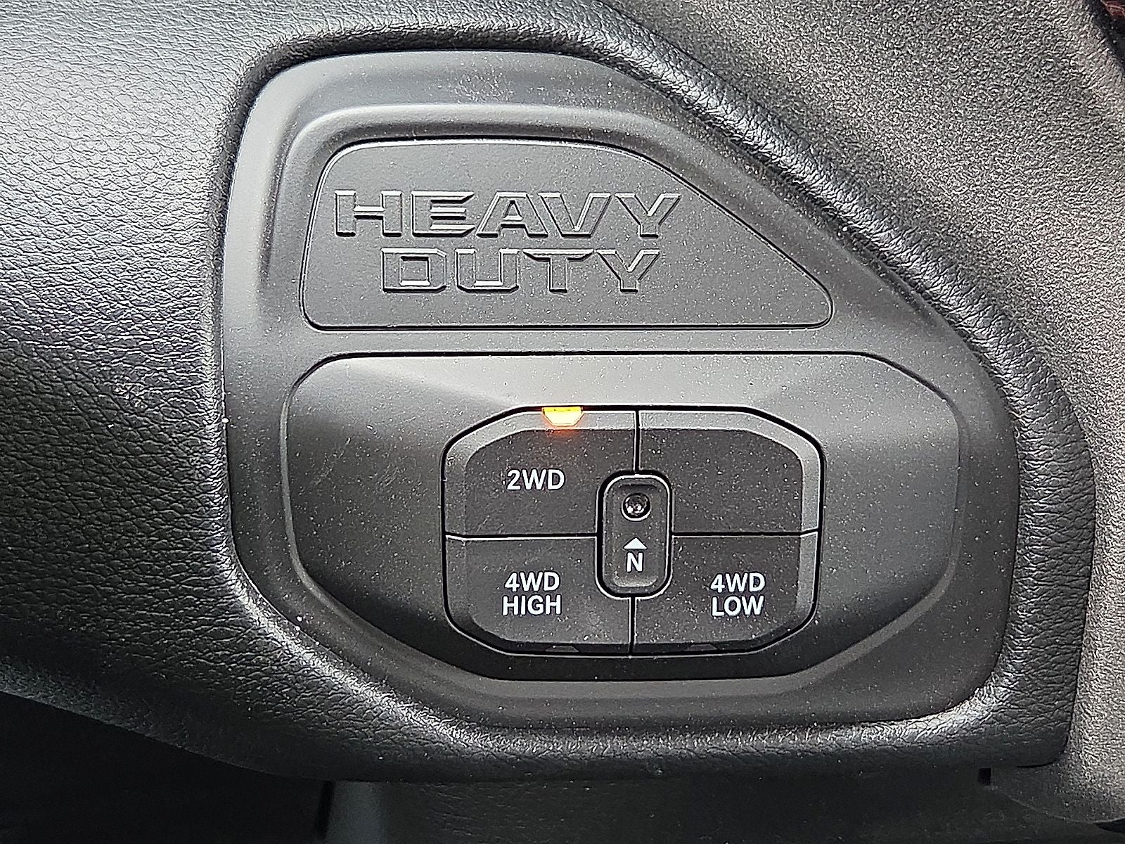 2026 RAM Ram 2500 RAM 2500 BLACK EXPRESS CREW CAB 4X4 6'4' BOX