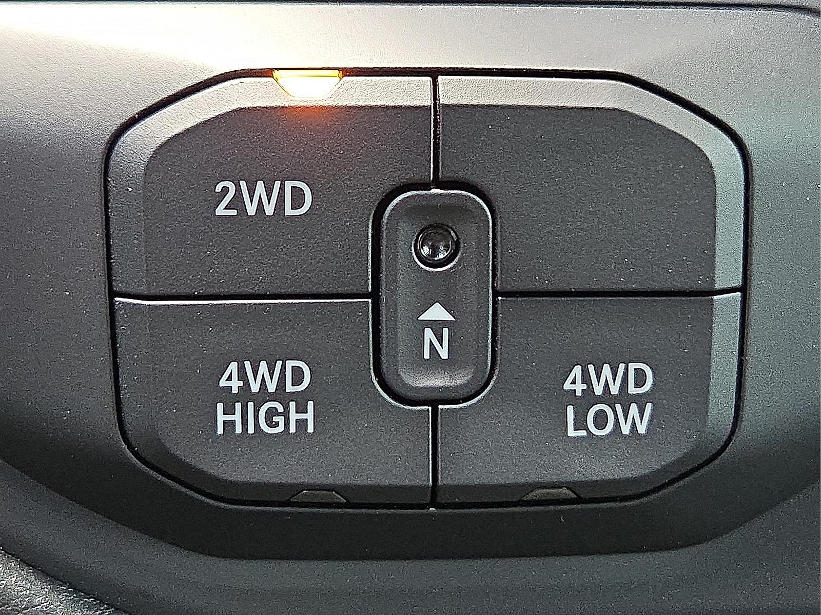 2025 RAM Ram 2500 RAM 2500 TRADESMAN CREW CAB 4X4 6'4' BOX