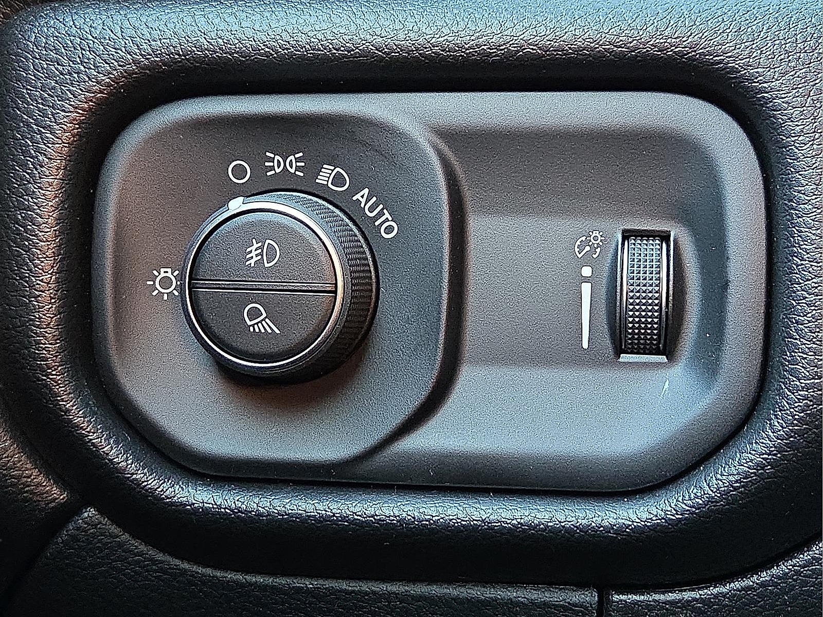 2026 RAM Ram 2500 RAM 2500 WARLOCK CREW CAB 4X4 6'4' BOX