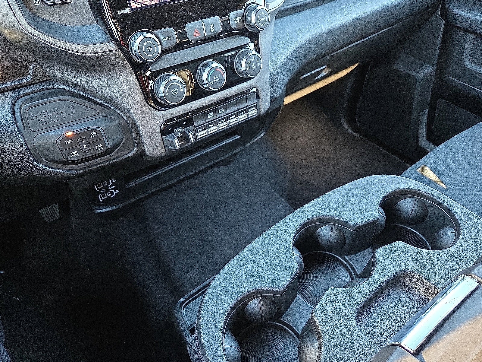 2026 RAM Ram 2500 RAM 2500 WARLOCK CREW CAB 4X4 6'4' BOX