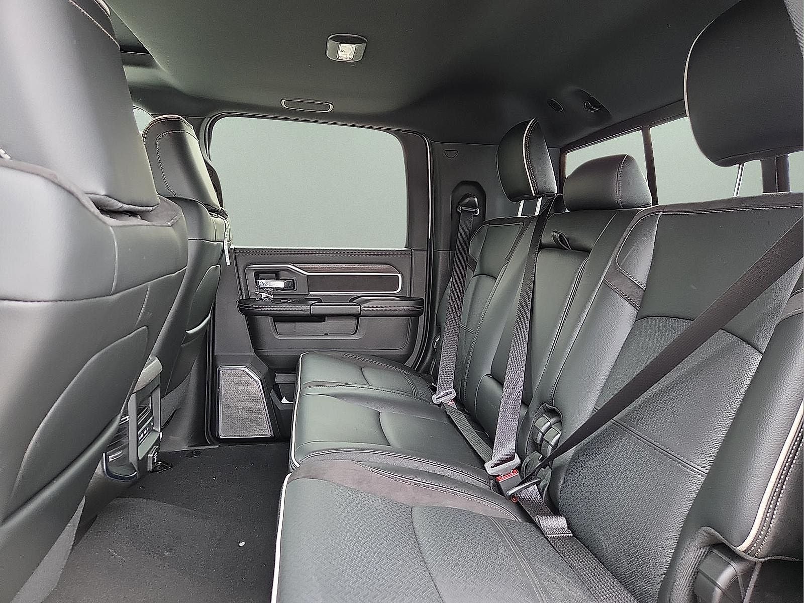 2026 RAM Ram 2500 RAM 2500 LARAMIE MEGA CAB 4X4 6'4' BOX