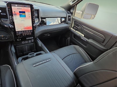 2026 RAM Ram 3500 RAM 3500 LIMITED MEGA CAB 4X4 6'4' BOX