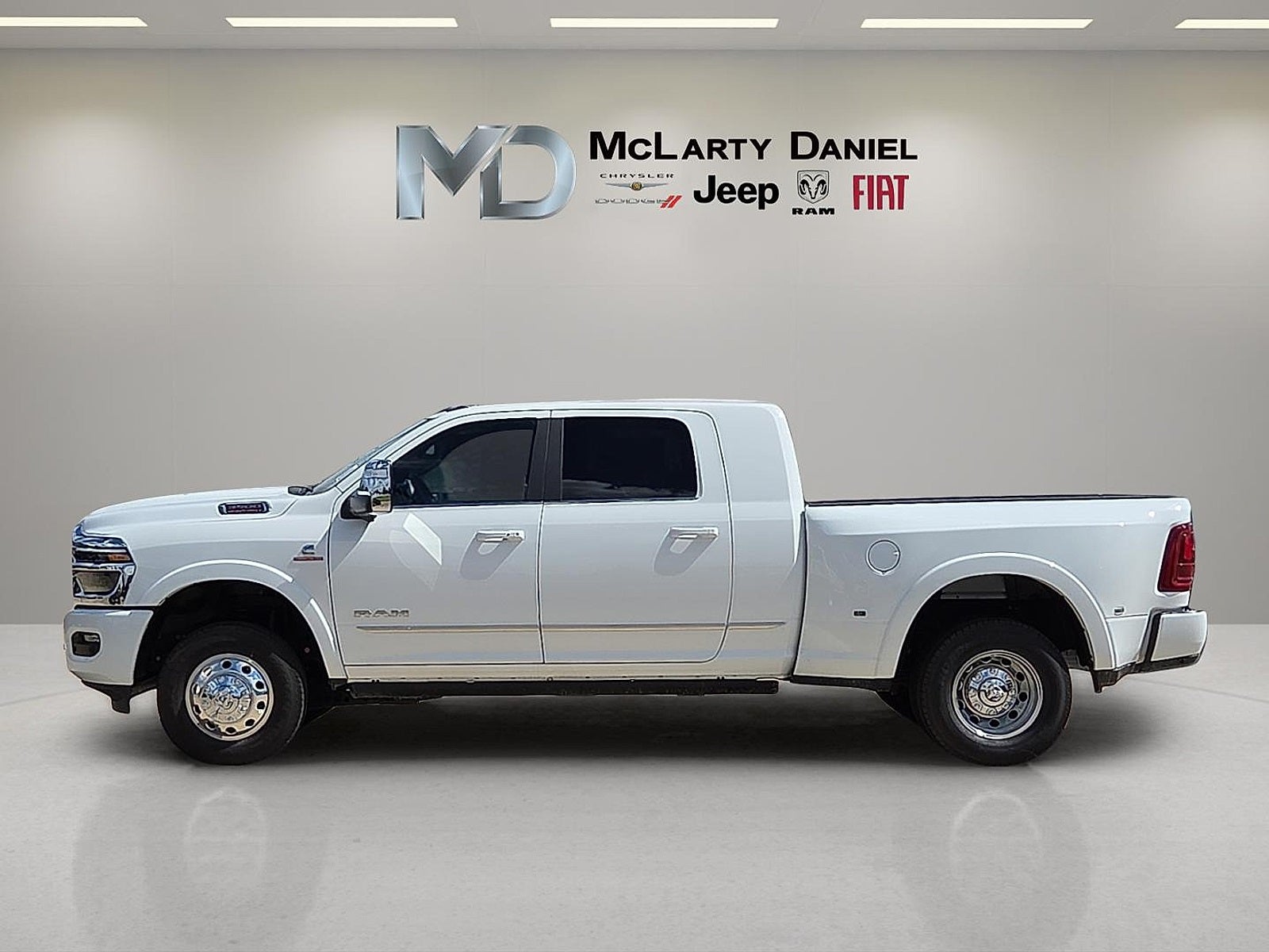 2026 RAM Ram 3500 RAM 3500 LIMITED MEGA CAB 4X4 6'4' BOX