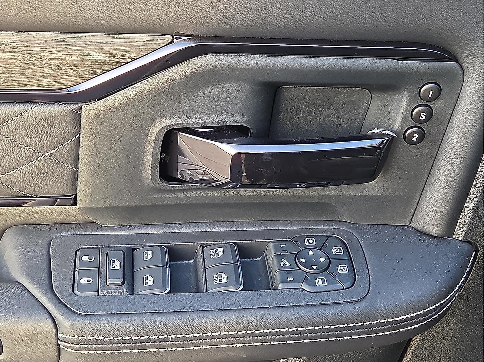 2026 RAM Ram 3500 RAM 3500 LIMITED MEGA CAB 4X4 6'4' BOX