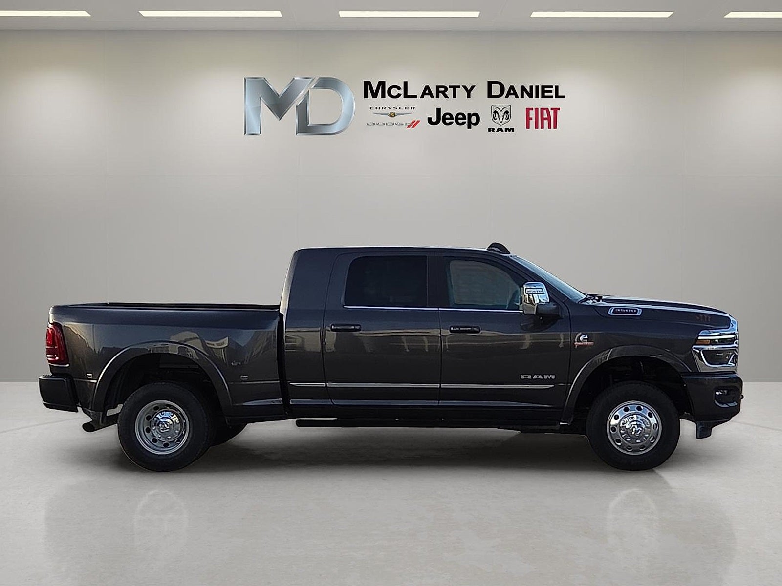2026 RAM Ram 3500 RAM 3500 LIMITED MEGA CAB 4X4 6'4' BOX
