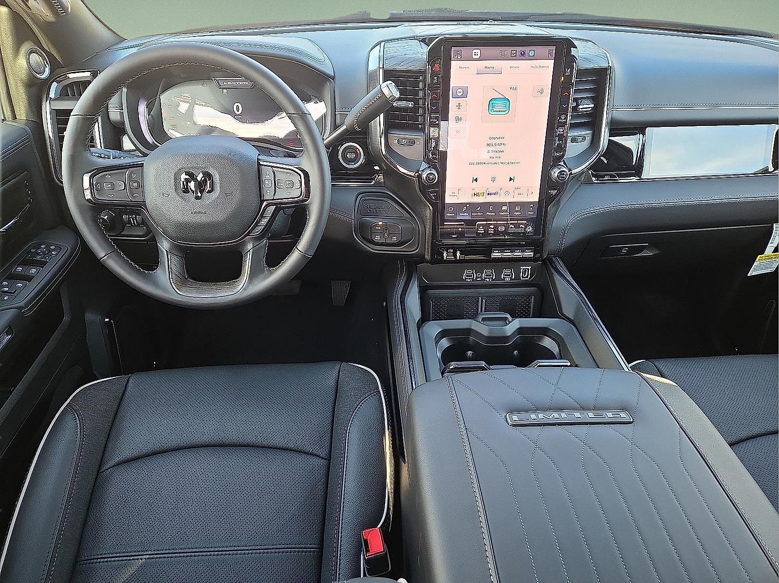 2026 RAM Ram 3500 RAM 3500 LIMITED MEGA CAB 4X4 6'4' BOX