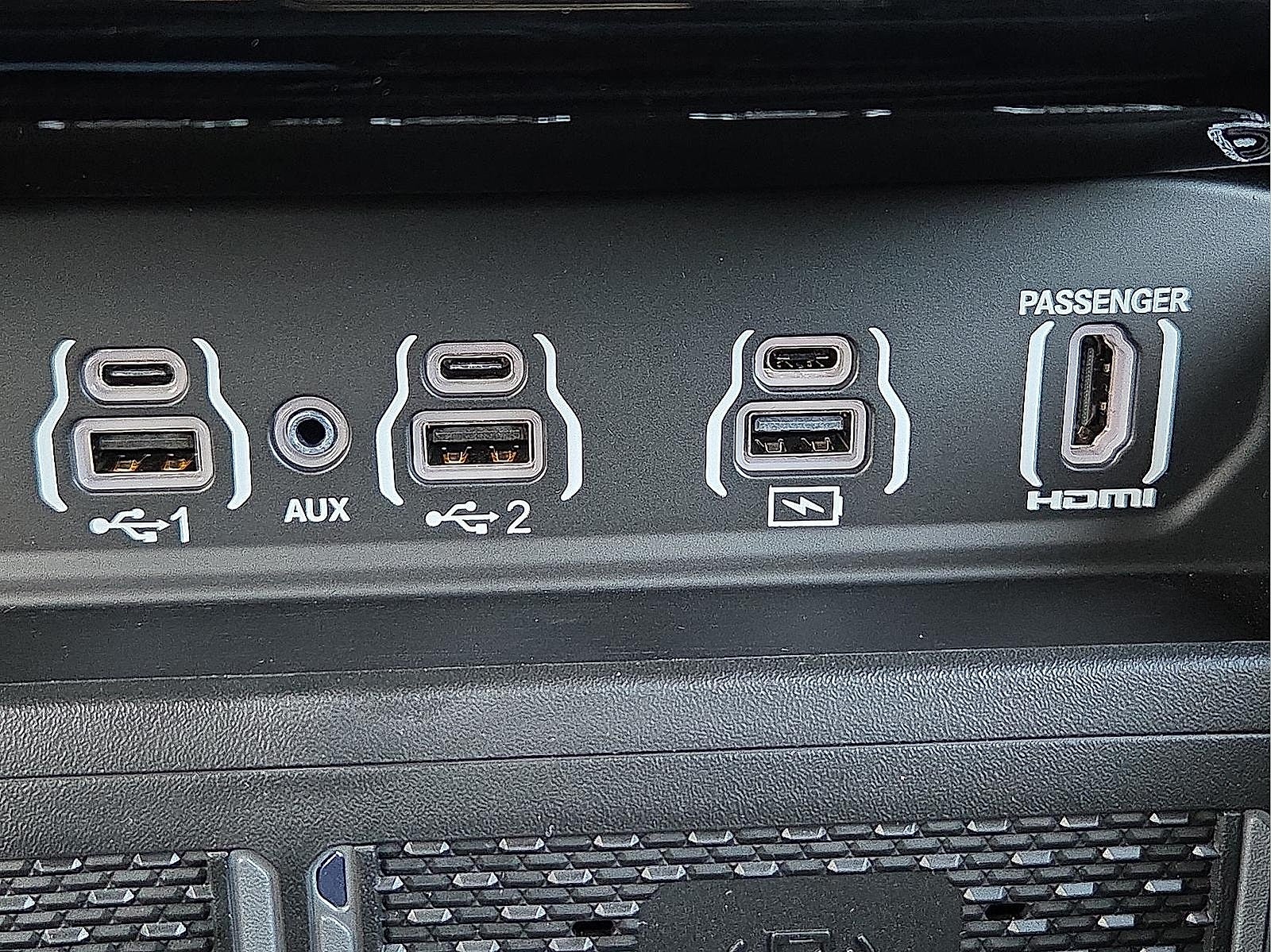 2026 RAM Ram 3500 RAM 3500 LIMITED MEGA CAB 4X4 6'4' BOX