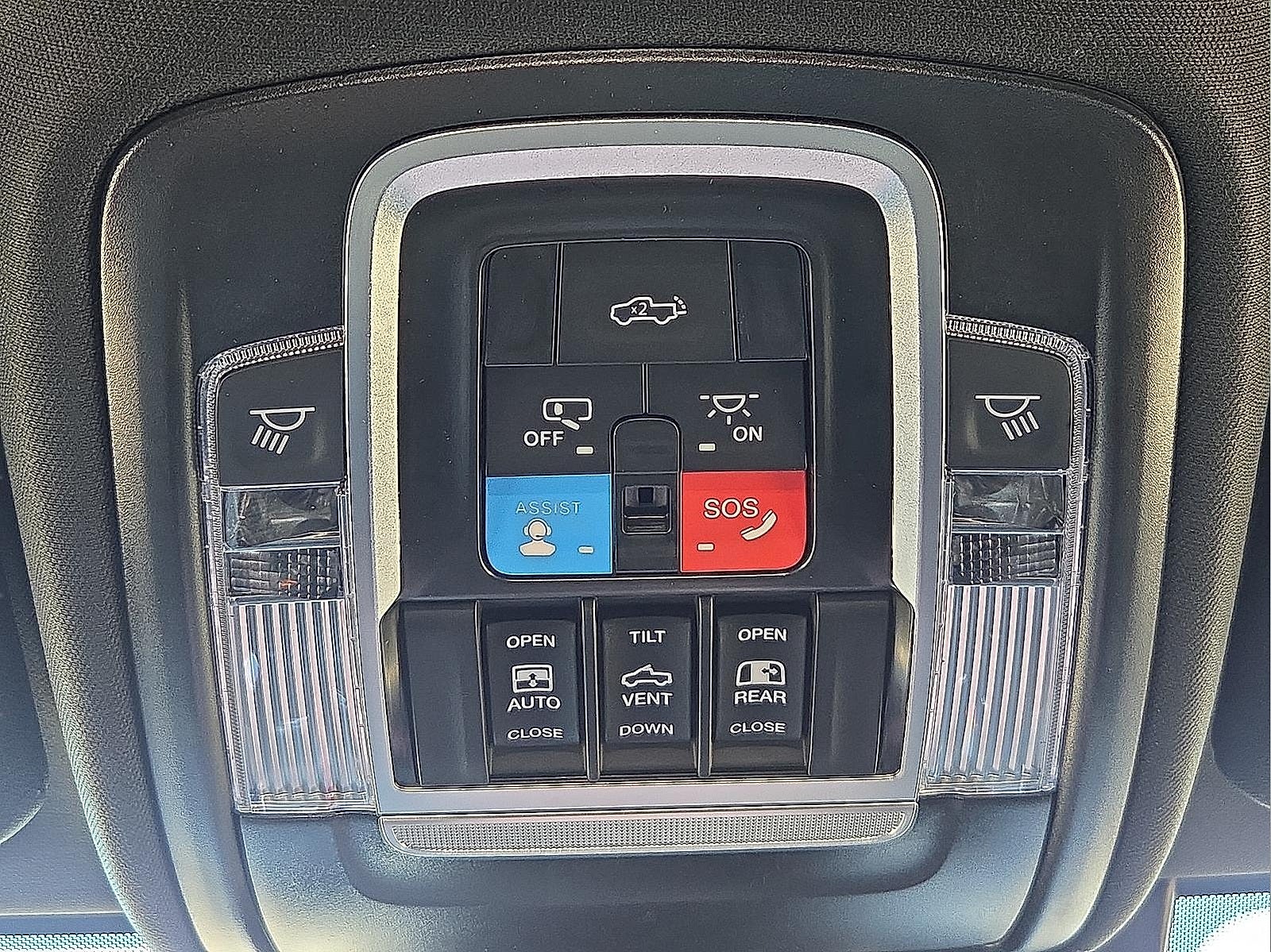 2026 RAM Ram 3500 RAM 3500 LIMITED MEGA CAB 4X4 6'4' BOX