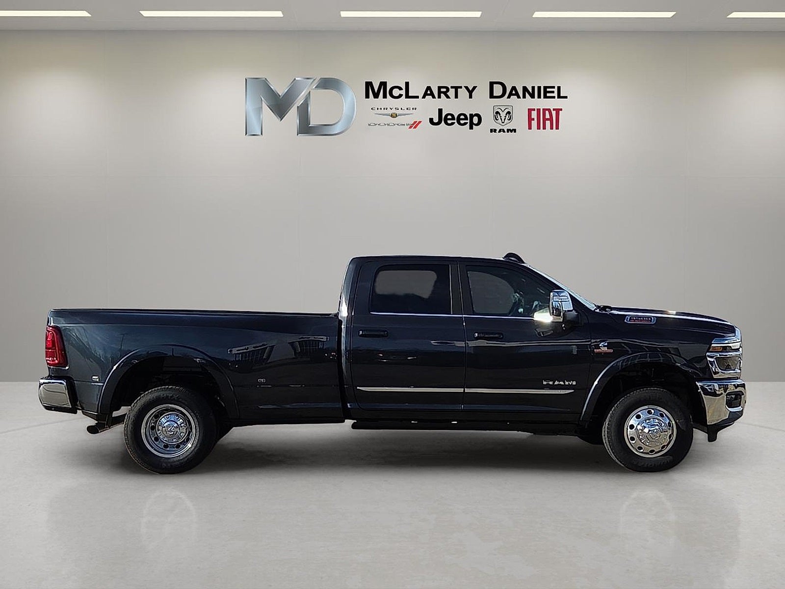 2026 RAM Ram 3500 RAM 3500 LIMITED CREW CAB 4X4 8' BOX