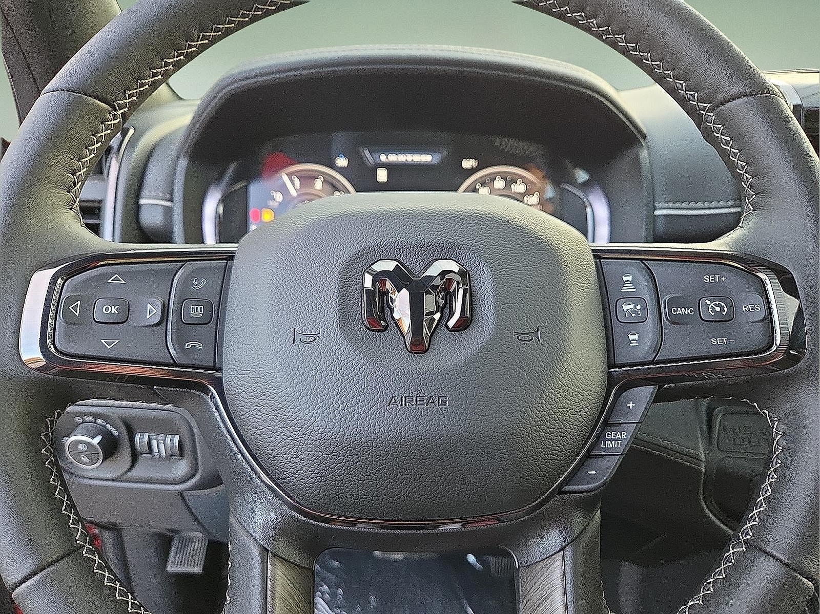 2026 RAM Ram 3500 RAM 3500 LIMITED CREW CAB 4X4 8' BOX