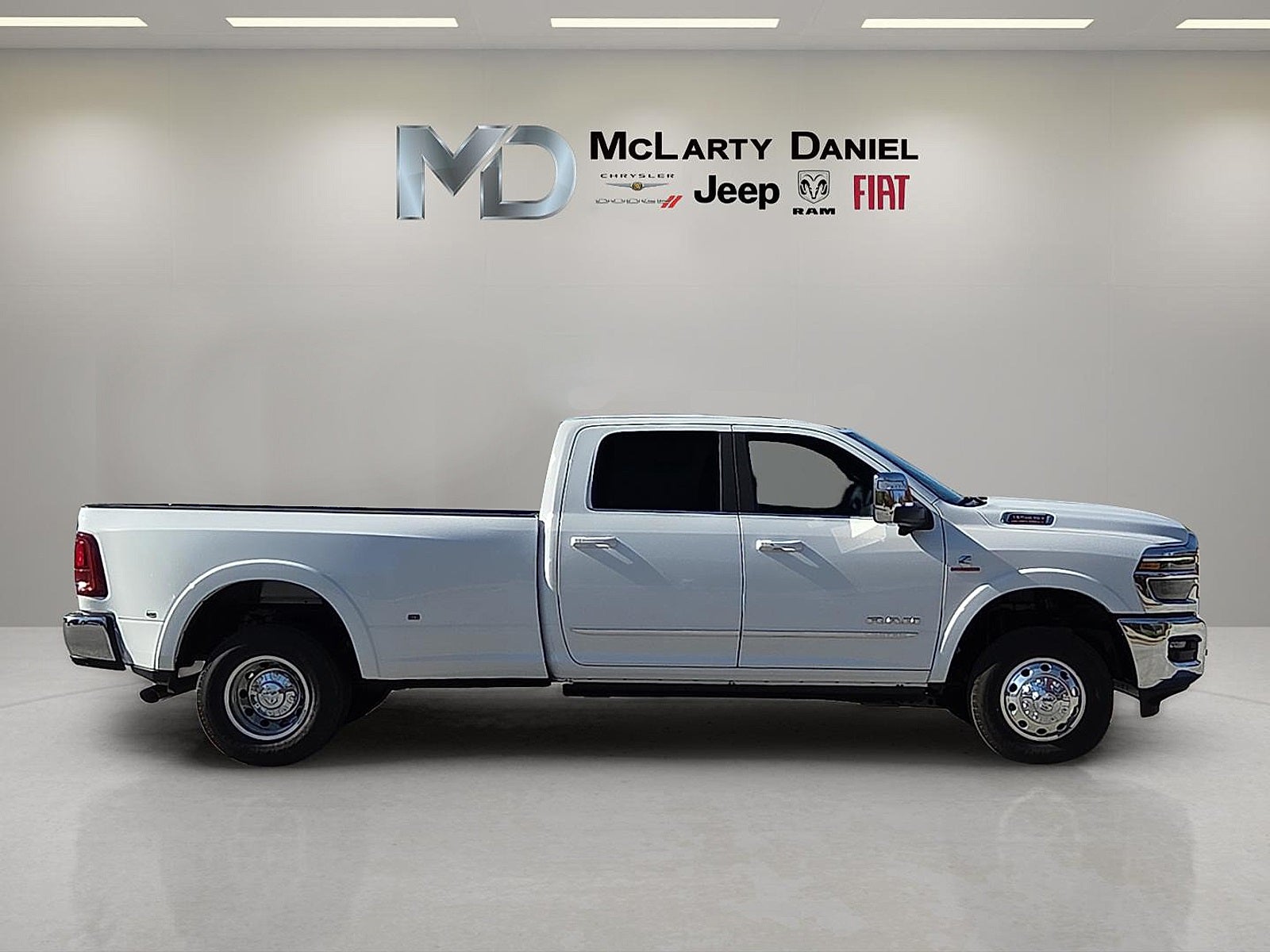 2026 RAM Ram 3500 RAM 3500 LIMITED CREW CAB 4X4 8' BOX