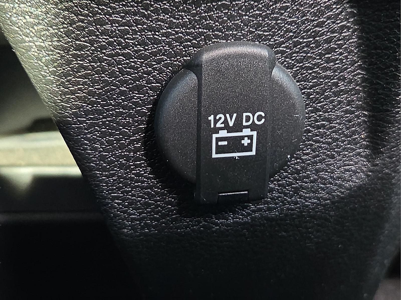 2022 RAM 1500 Classic Tradesman Crew Cab 4x4 5'7' Box