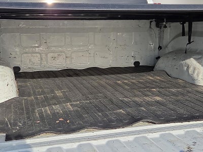 2022 RAM 1500 Classic Tradesman Crew Cab 4x4 5'7' Box