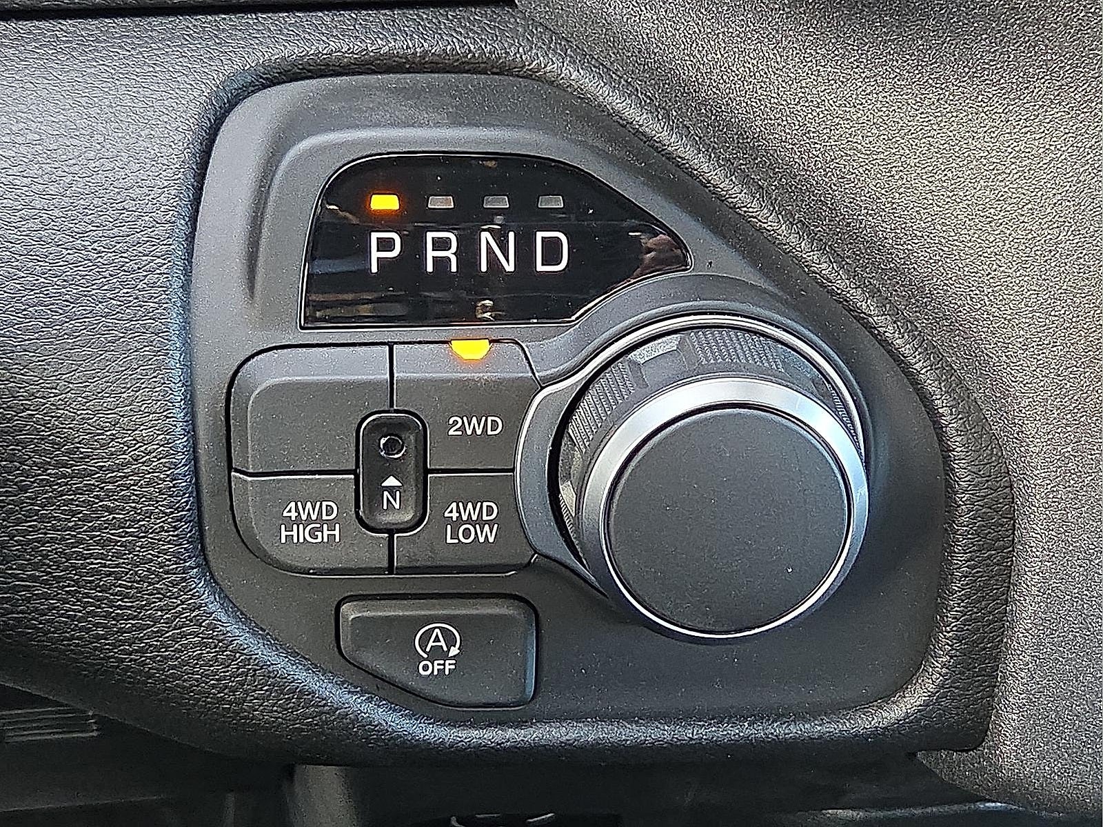 2025 RAM Ram 1500 RAM 1500 TRADESMAN CREW CAB 4X4 5'7' BOX