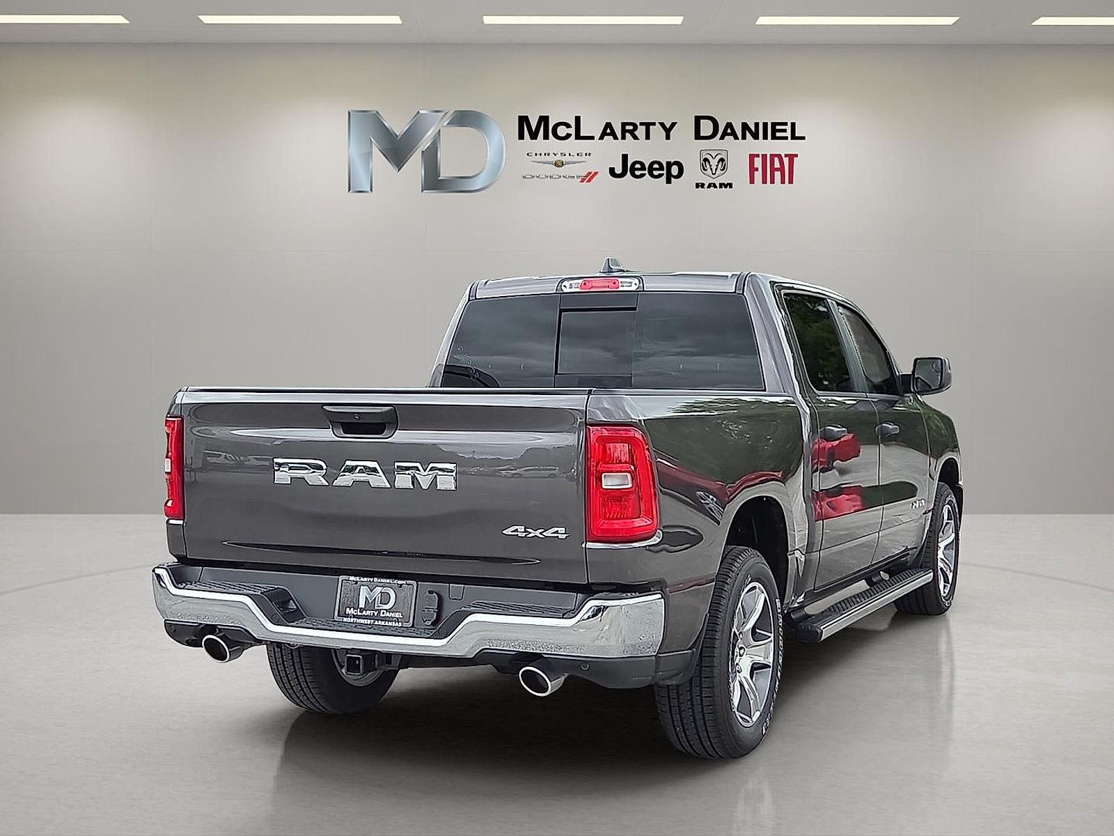 2026 RAM Ram 1500 RAM 1500 TRADESMAN CREW CAB 4X4 5'7' BOX