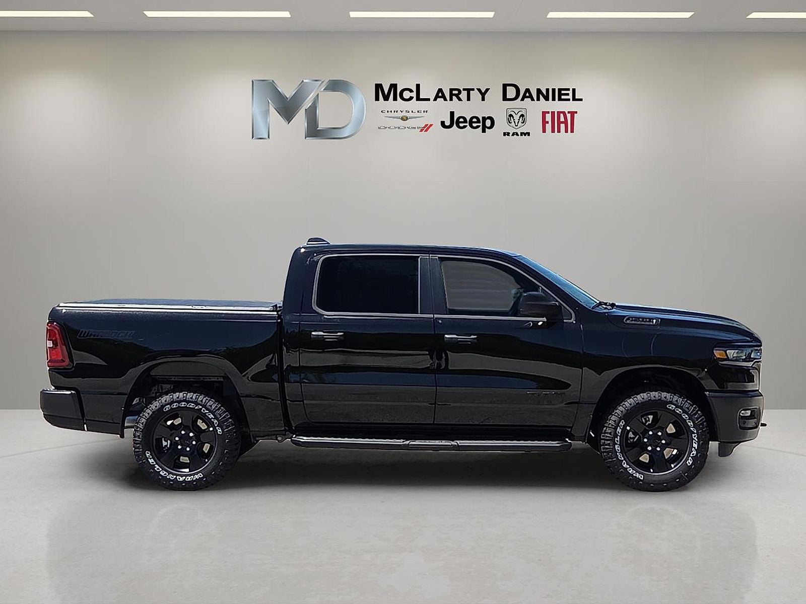 2026 RAM Ram 1500 RAM 1500 WARLOCK CREW CAB 4X4 5'7' BOX