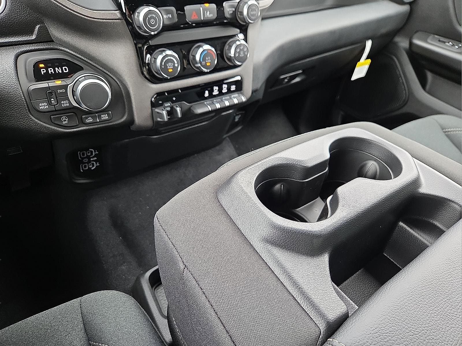 2026 RAM Ram 1500 RAM 1500 WARLOCK CREW CAB 4X4 5'7' BOX