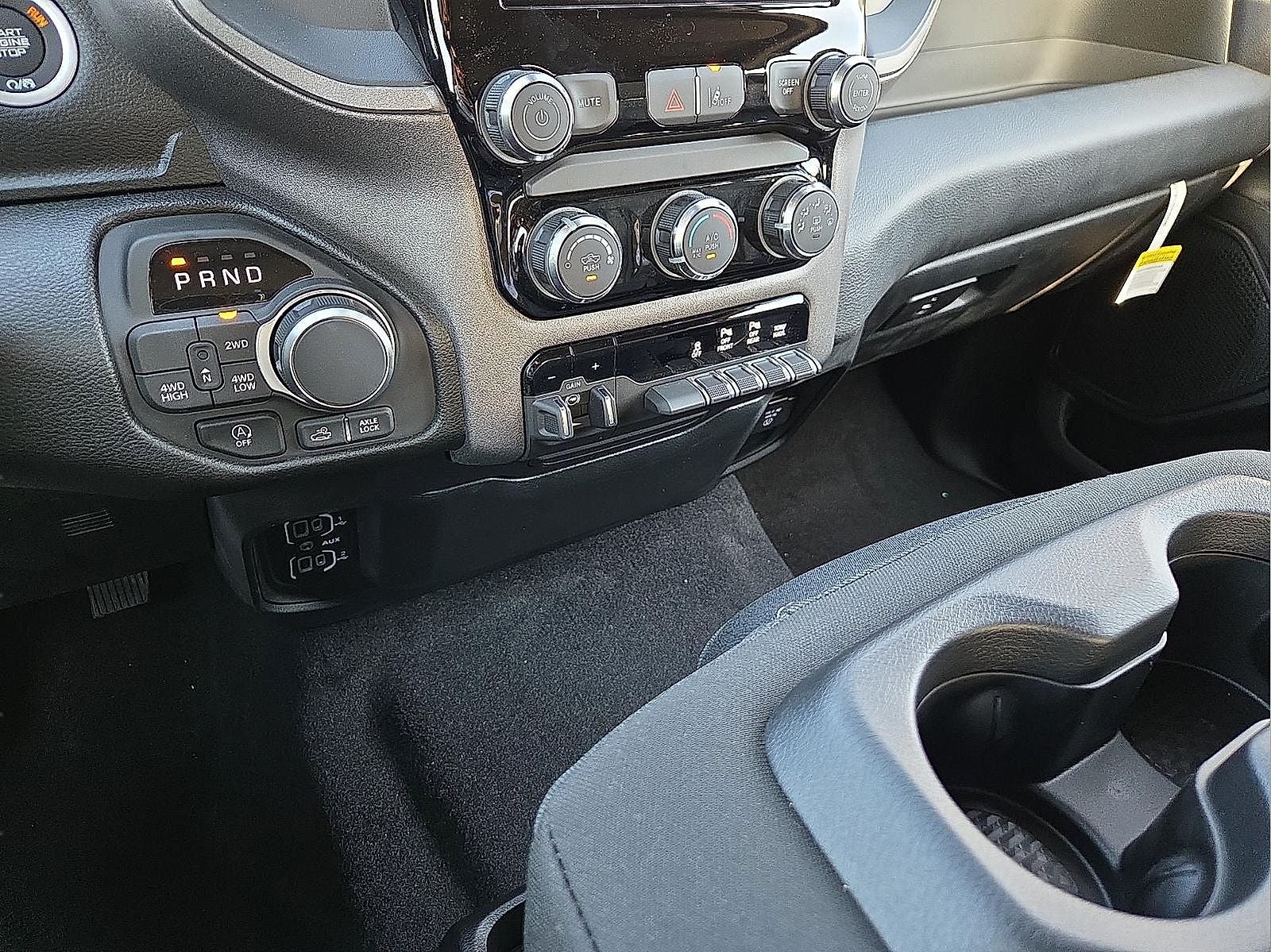 2026 RAM Ram 1500 RAM 1500 WARLOCK CREW CAB 4X4 5'7' BOX
