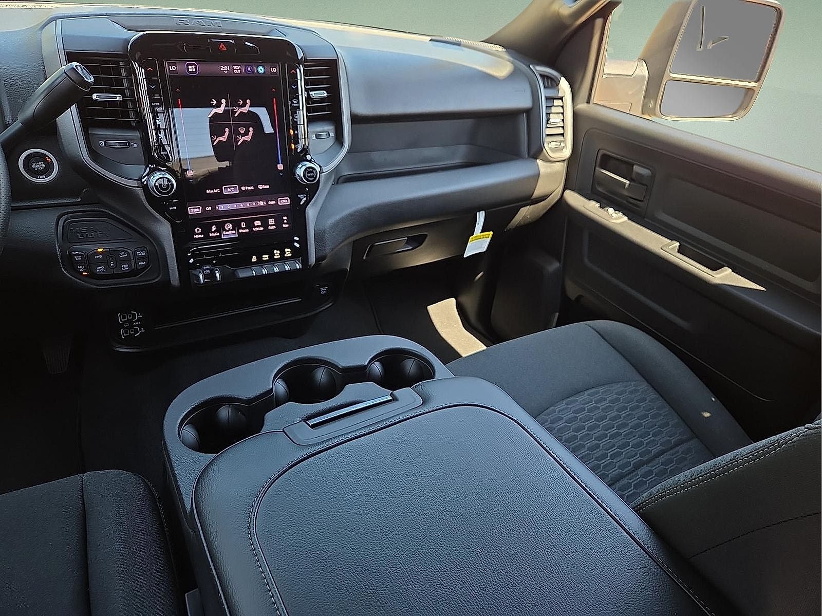2026 RAM 2500 Tradesman Crew Cab 4x4 6'4' Box