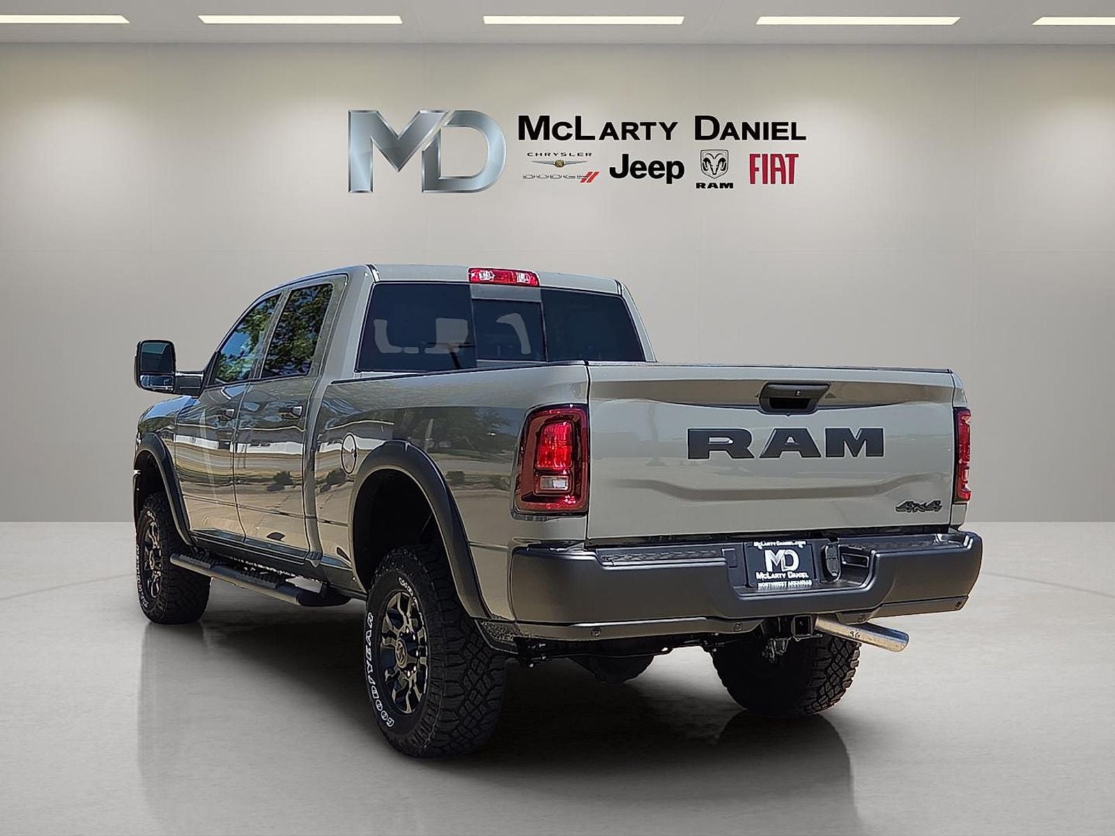 2026 RAM 2500 Tradesman Crew Cab 4x4 6'4' Box