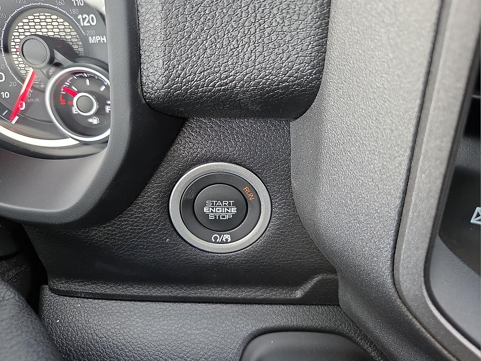 2026 RAM 2500 RAM 2500 TRADESMAN CREW CAB 4X4 6'4' BOX
