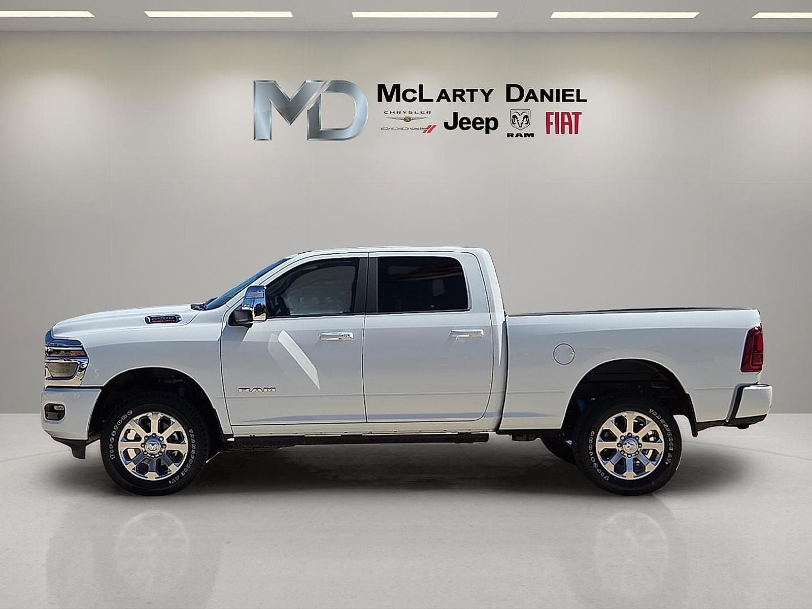 2026 RAM 2500 RAM 2500 LARAMIE CREW CAB 4X4 6'4' BOX