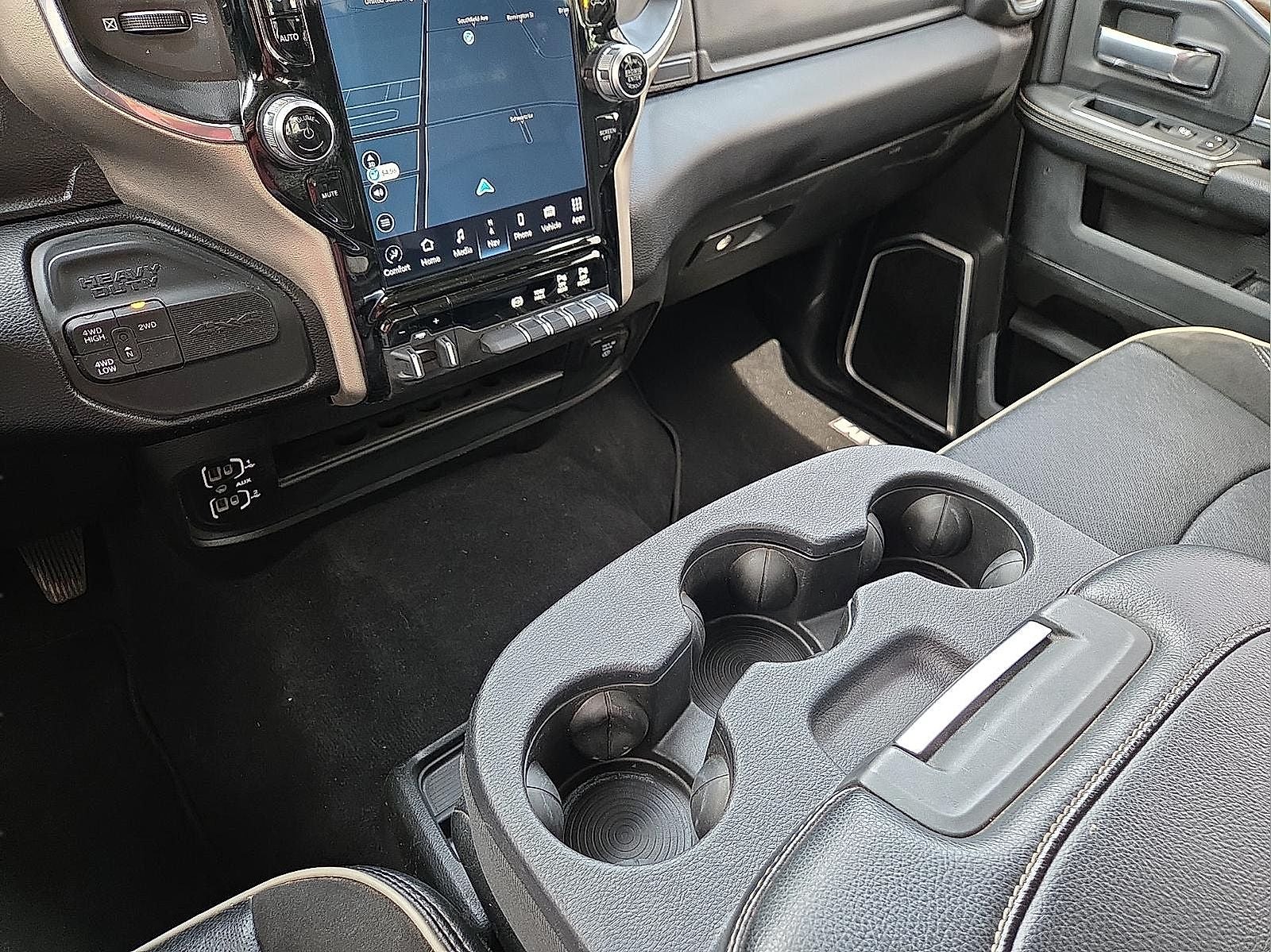 2024 RAM 2500 Laramie Crew Cab 4x4 6'4' Box