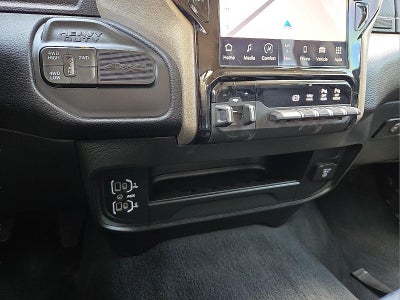 2024 RAM 2500 Laramie Crew Cab 4x4 6'4' Box