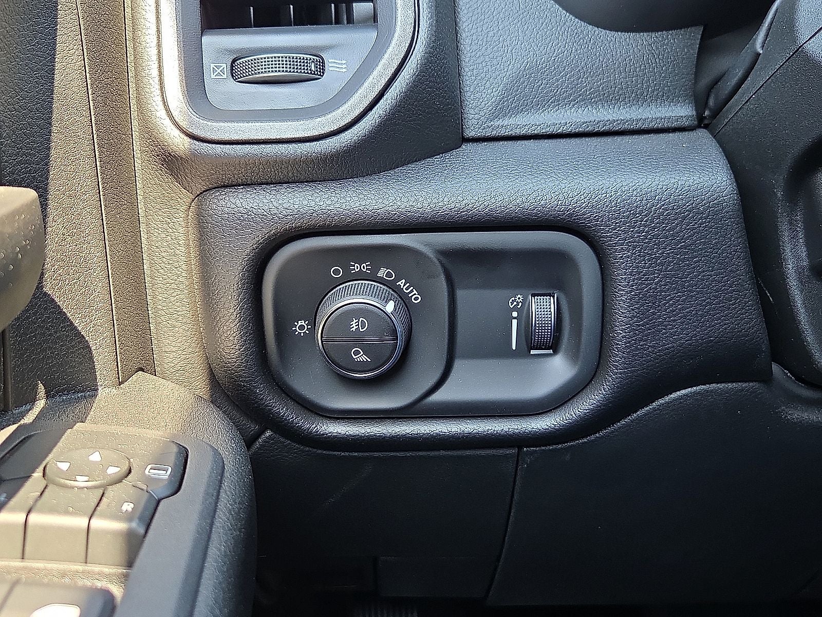 2026 RAM 3500 RAM 3500 TRADESMAN CREW CAB CHASSIS 4X4 60' CA