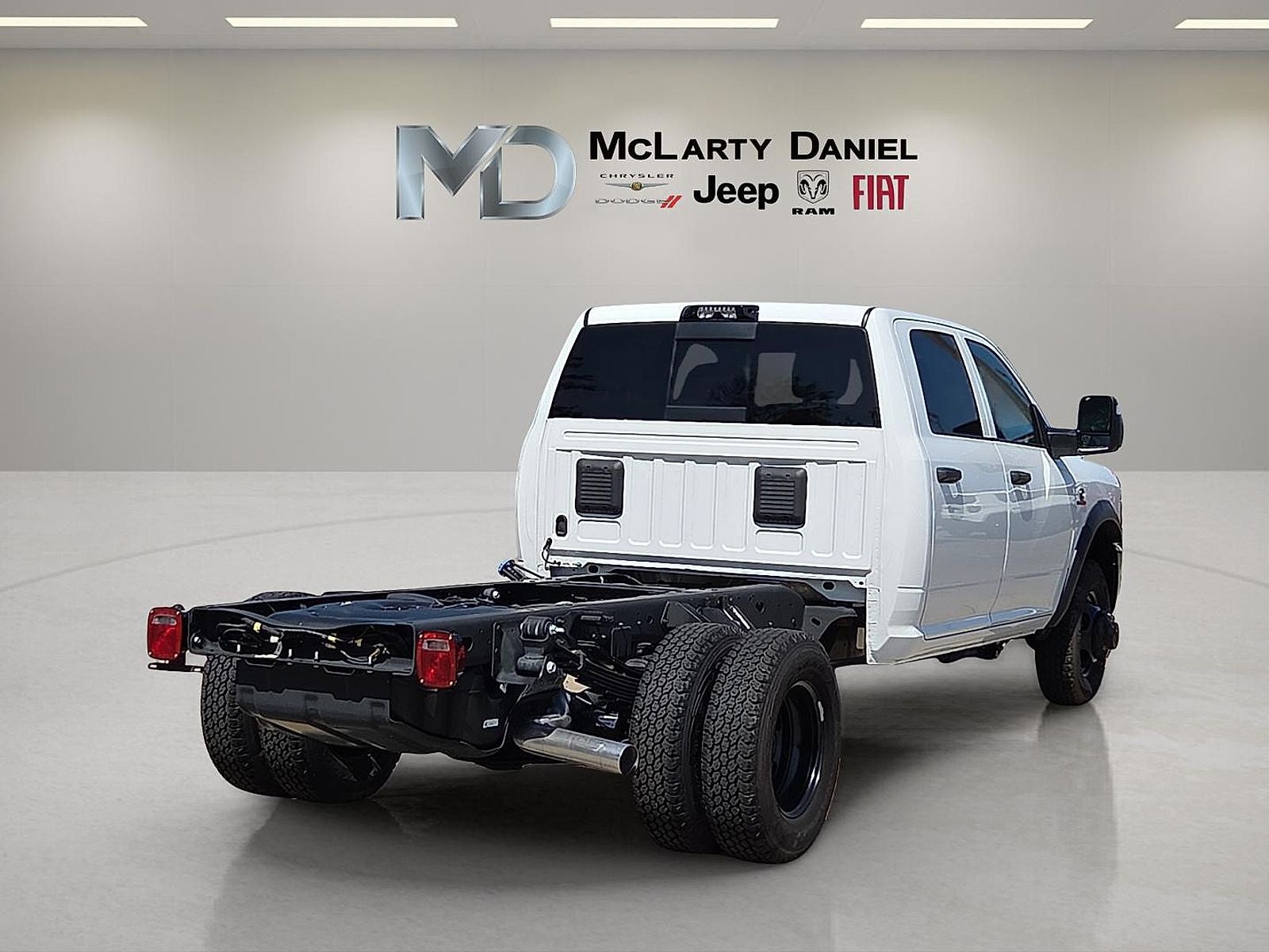 2026 RAM 3500 RAM 3500 TRADESMAN CREW CAB CHASSIS 4X4 60' CA