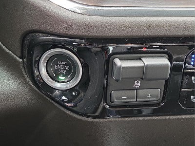 2024 GMC Sierra 1500 4WD Crew Cab Short Box SLT