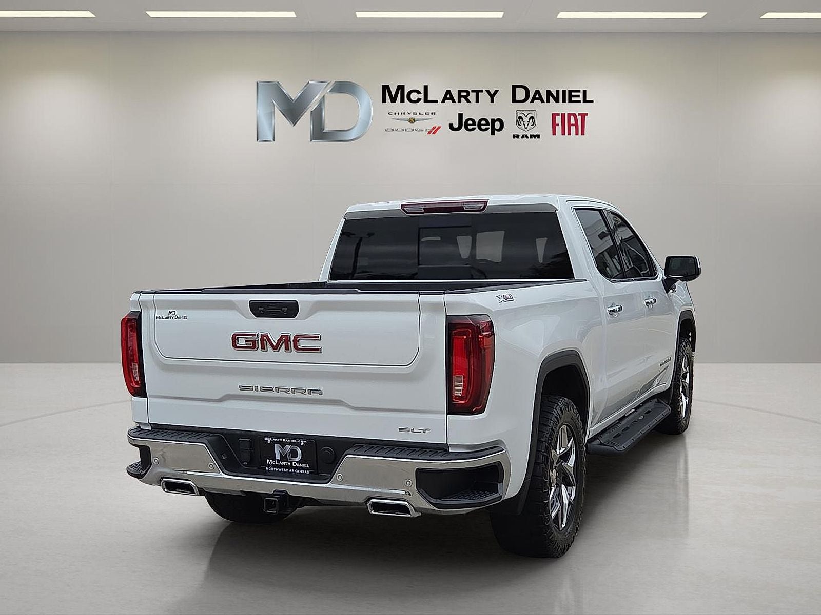 2024 GMC Sierra 1500 4WD Crew Cab Short Box SLT