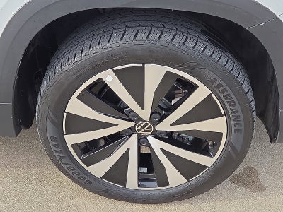 2024 Volkswagen Taos 1.5T SE