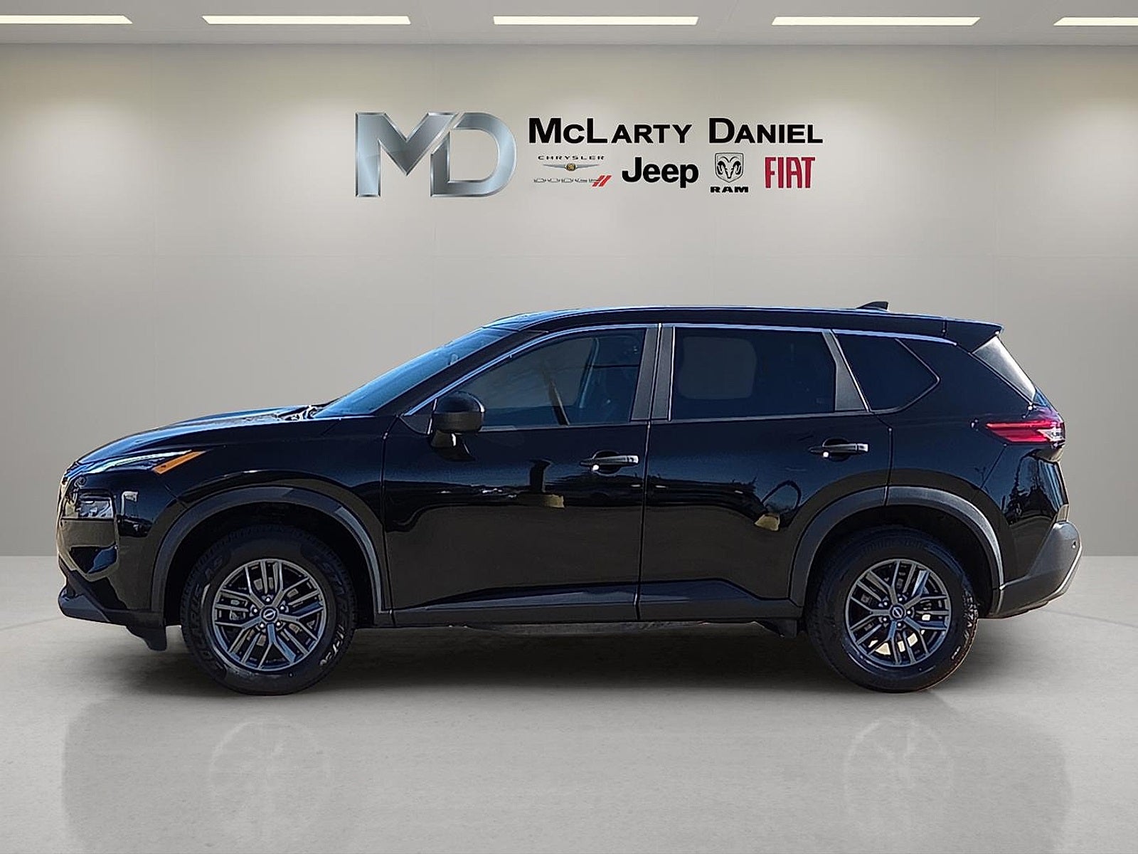 2023 Nissan Rogue S FWD