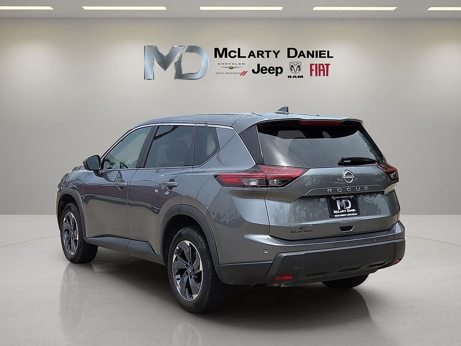 2025 Nissan Rogue SV FWD