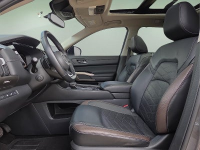 2022 Nissan Pathfinder Platinum 4WD