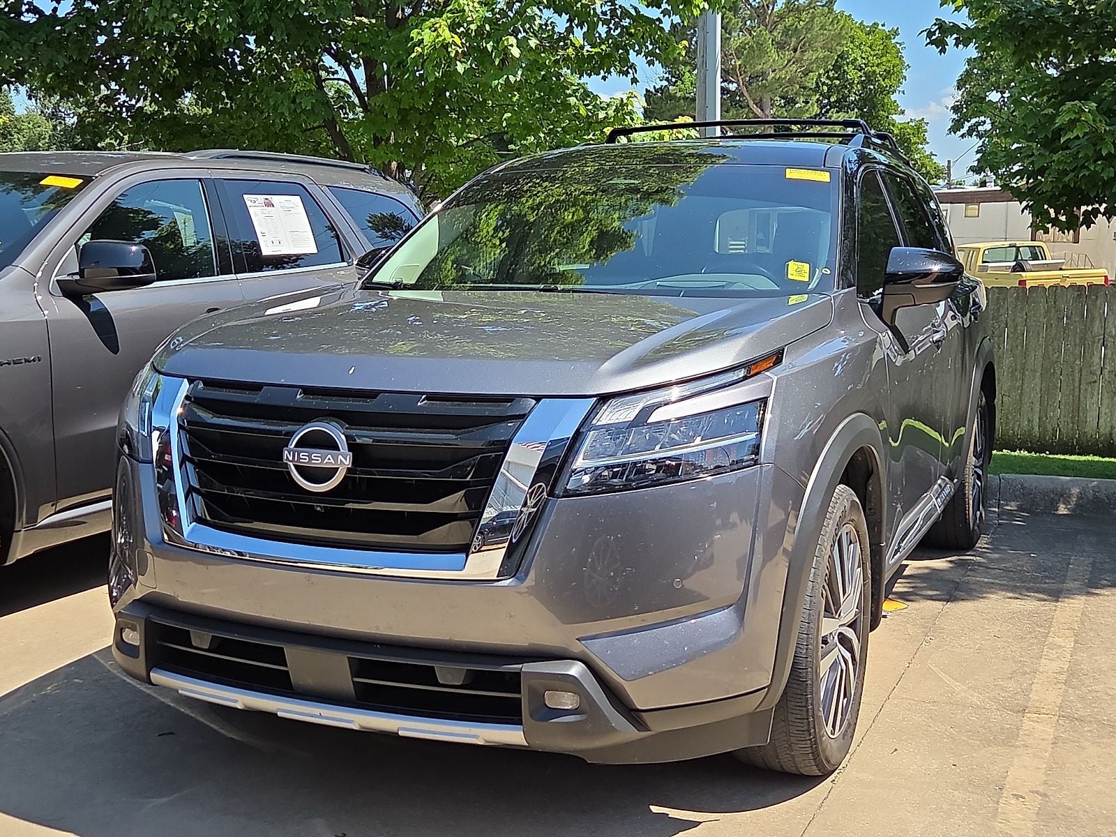 2022 Nissan Pathfinder Platinum 4WD