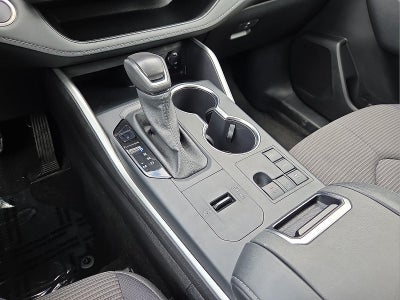 2025 Toyota Highlander LE