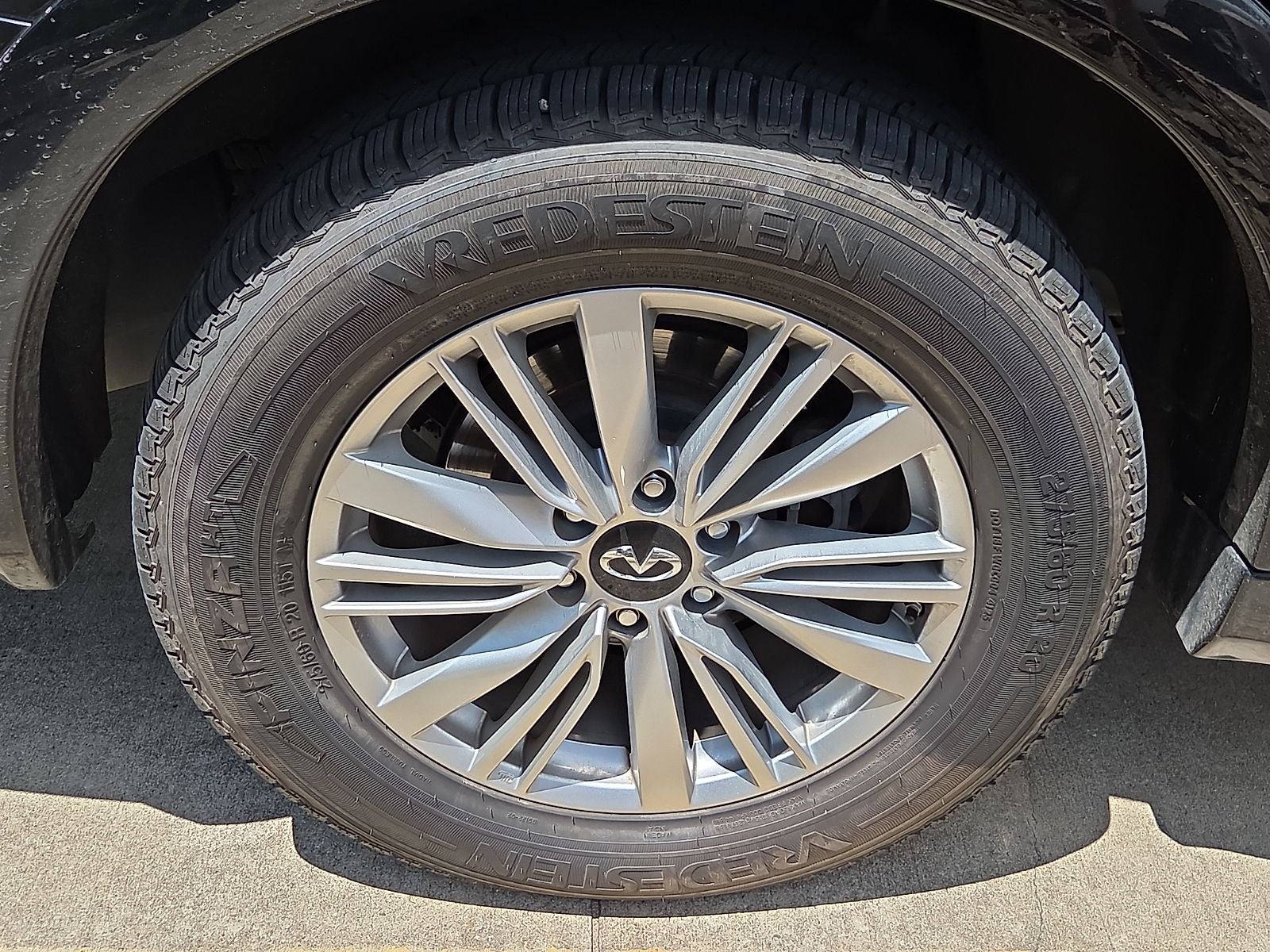 2018 INFINITI QX80 AWD
