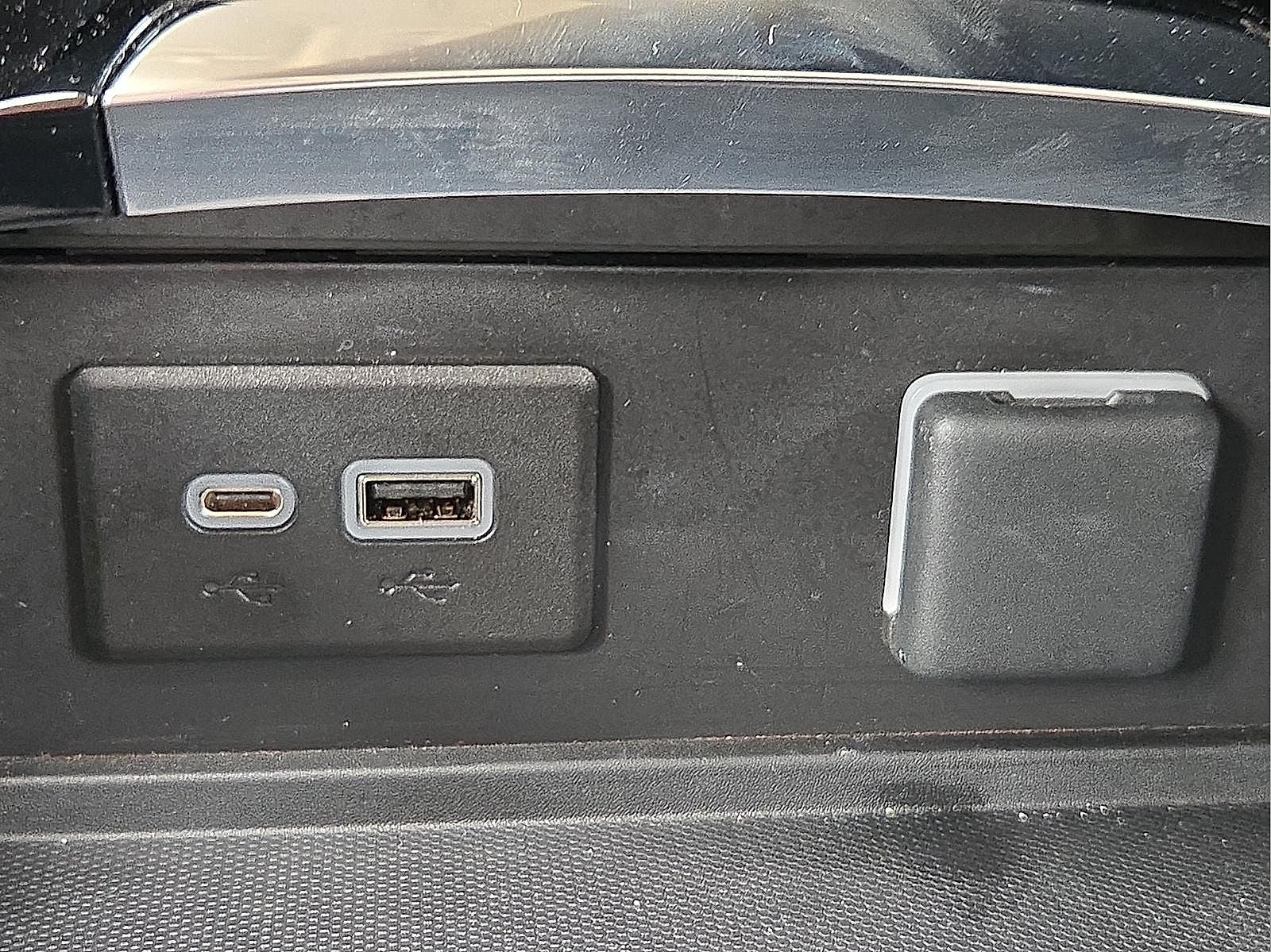 2023 Buick Envision Essence AWD