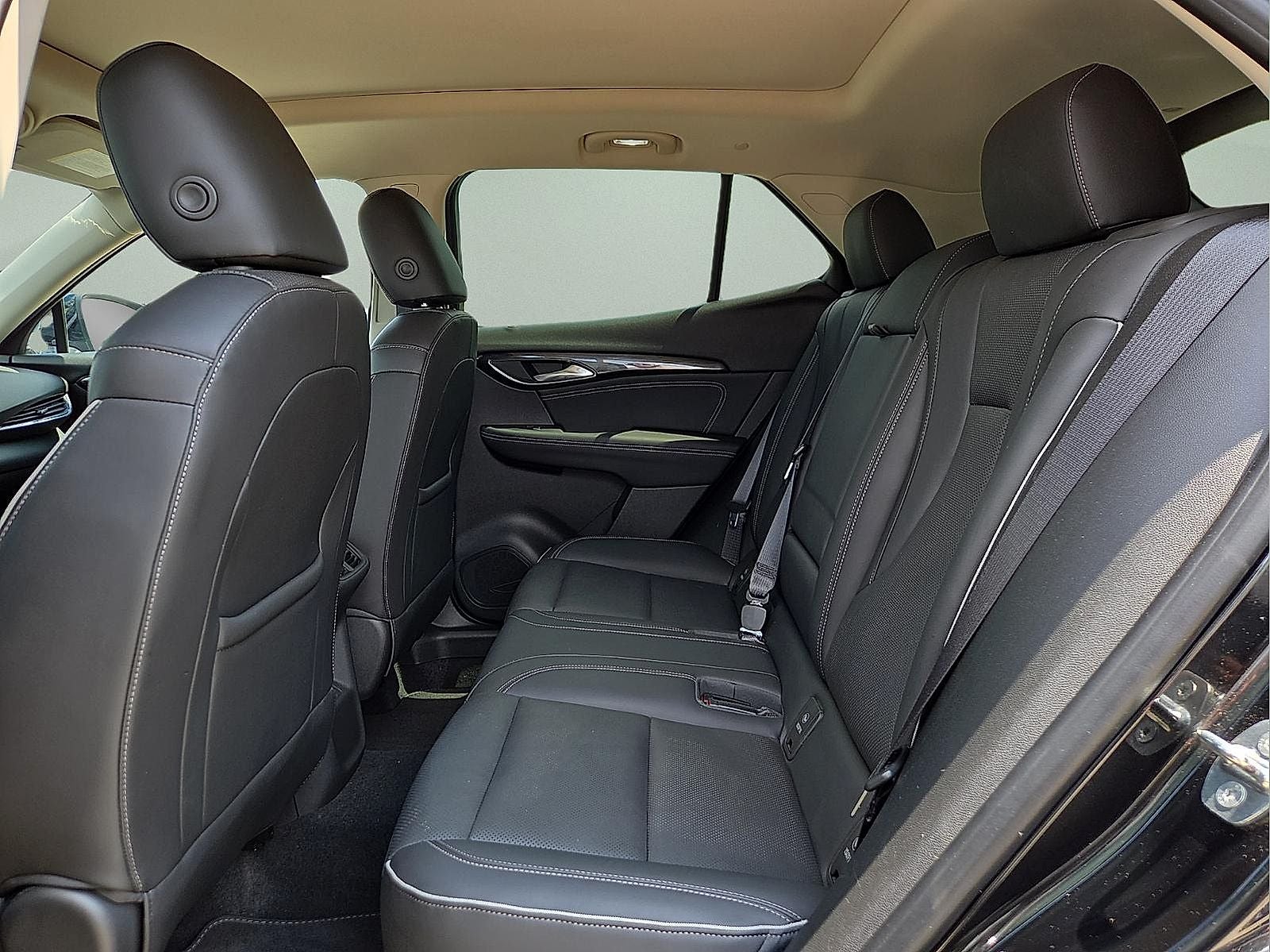2022 Buick Envision AWD Essence