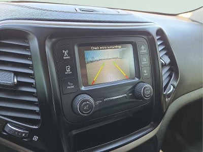 2017 Jeep Cherokee Sport