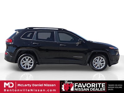 2017 Jeep Cherokee Sport