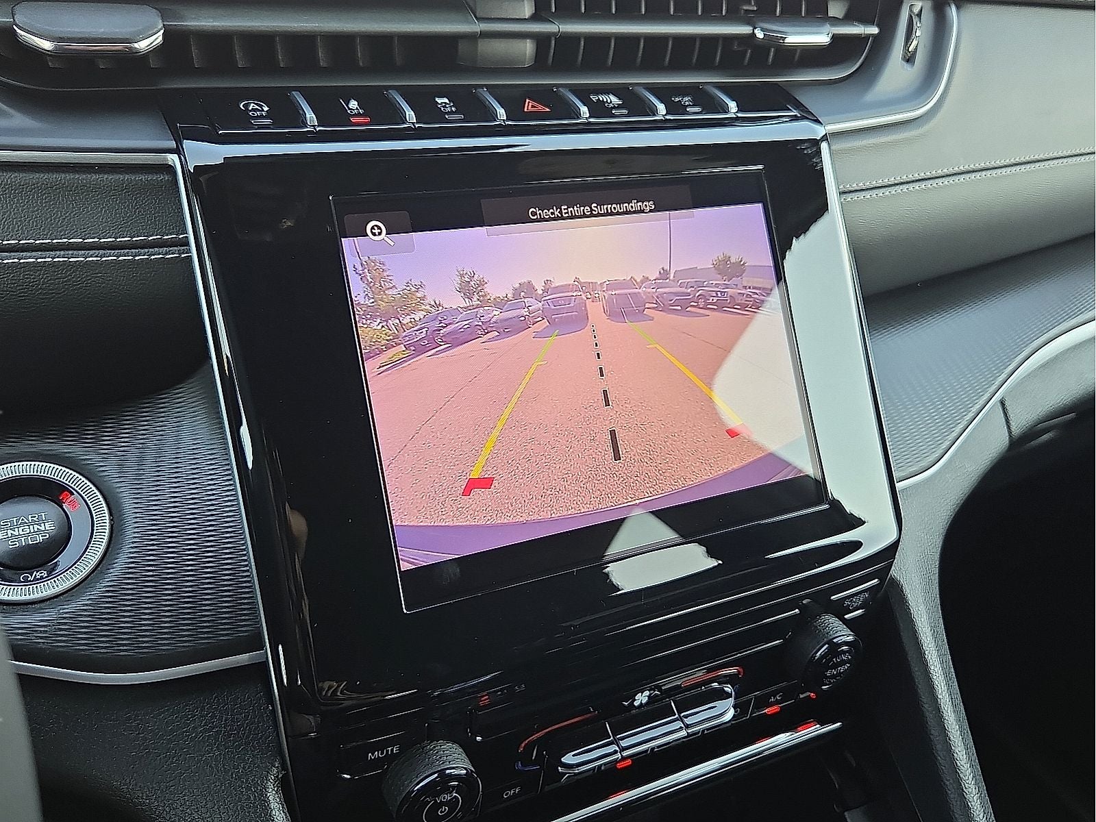 2024 Jeep Grand Cherokee Laredo X