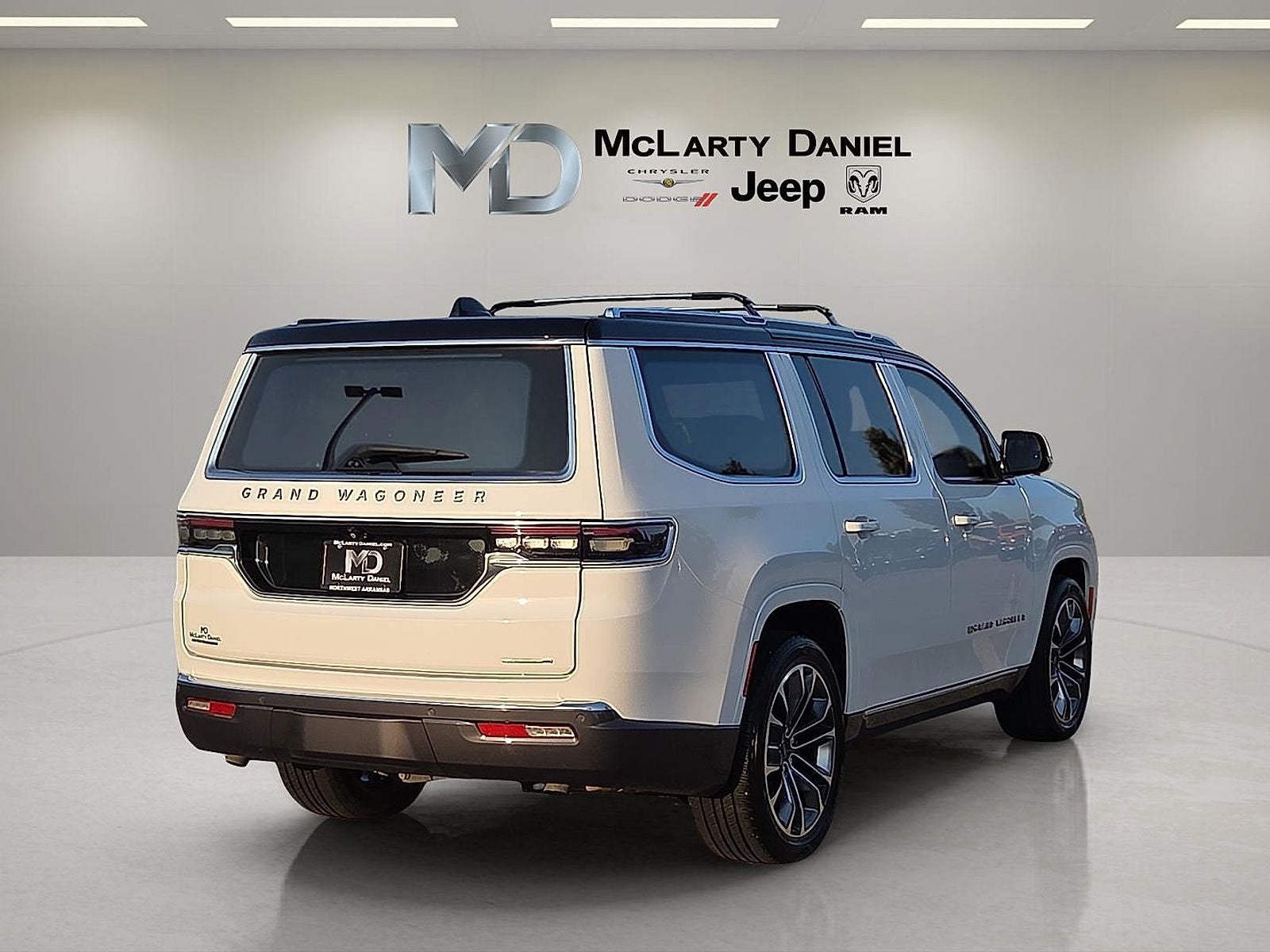 2022 Jeep Grand Wagoneer Series III