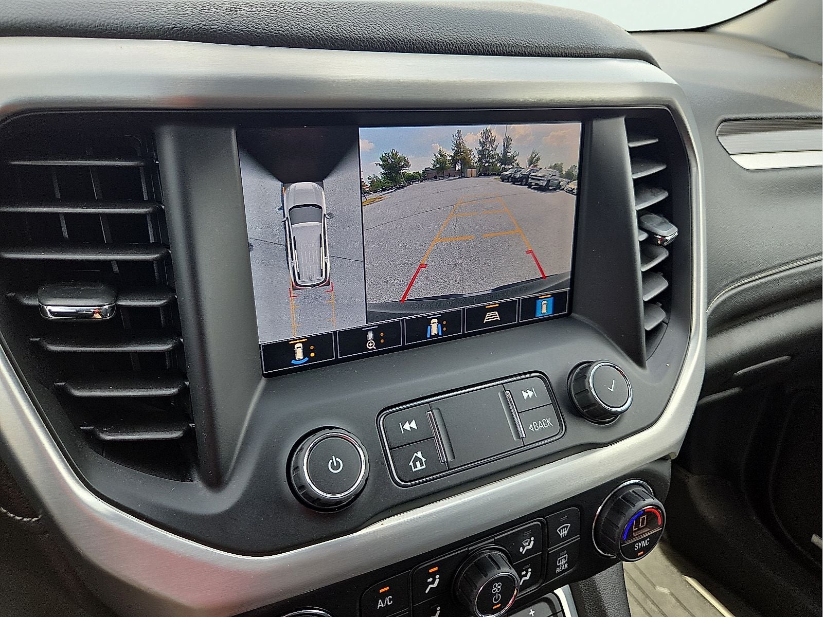 2021 GMC Acadia SLT